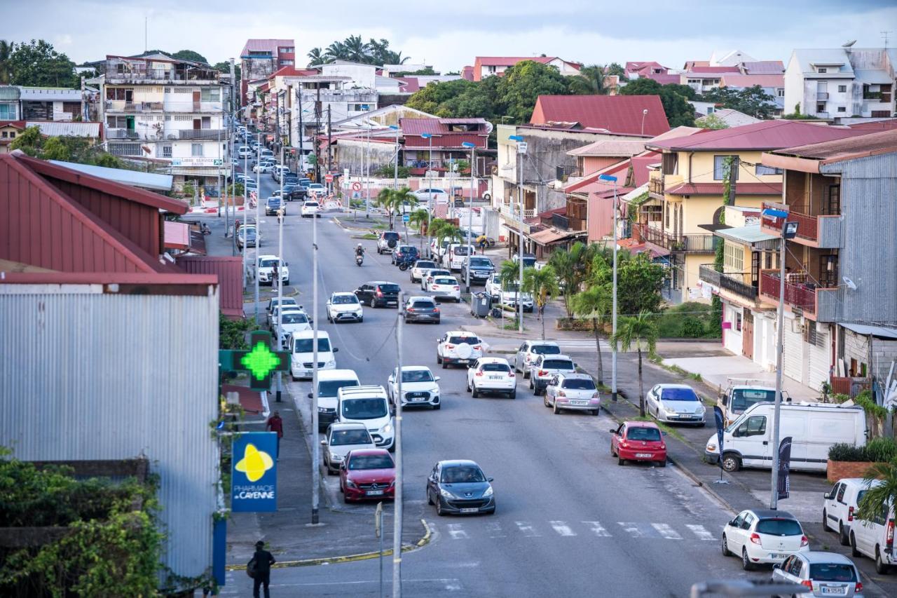 Nana - A 44 - Vue Panoramique-Appartement Cosy Et Lumineux- Cuisine Equipee- - Centre Ville-Wifi-Clim- Netflix - Parking Public Gratuit-Garage Prive Payant Cayenne Luaran gambar